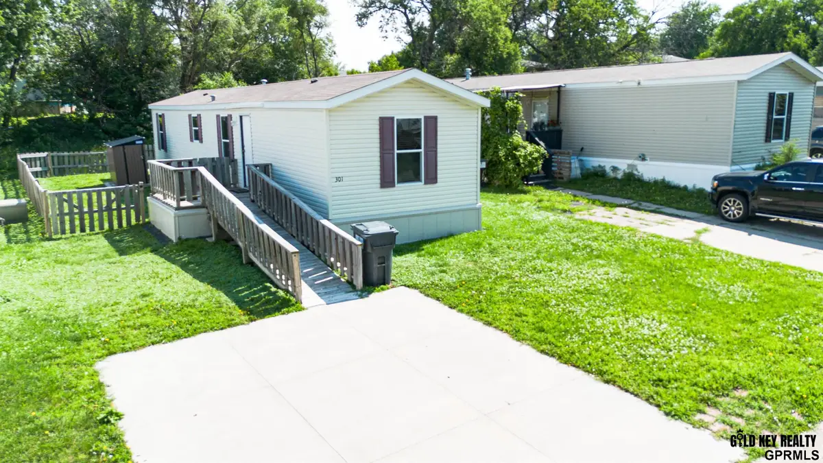 301 W Treehaven Drive, Lincoln, NE 68521 - #1