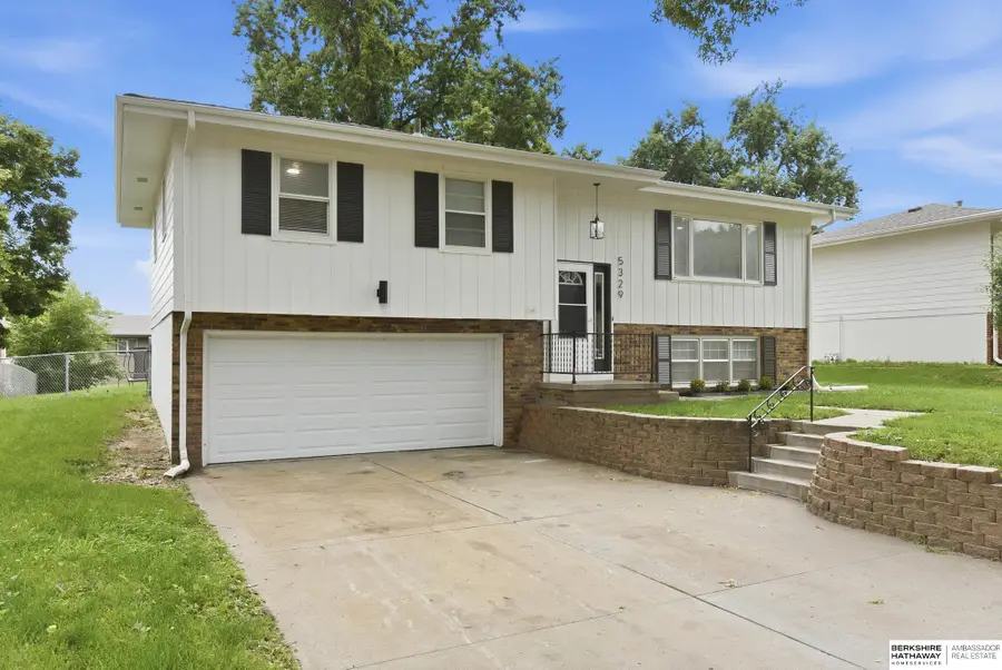 5329 S 105th Street, Omaha, NE 68127 - #3