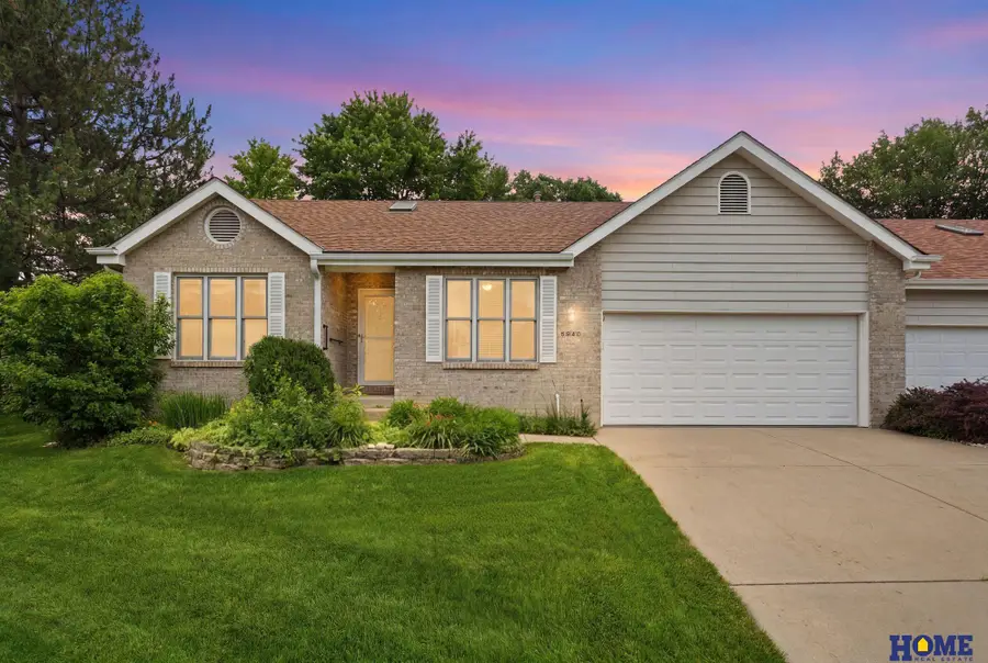 6940 Summerset Circle, Lincoln, NE 68516 - #2