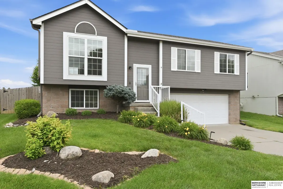 17354 Ruggles Street, Omaha, NE 68116 - #1