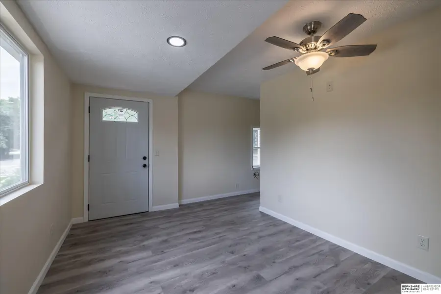 5030 S 18th Street, Omaha, NE 68107 - #2