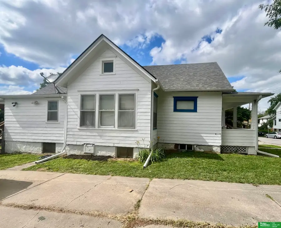 312 N 33rd Street, Omaha, NE 68132 - #2