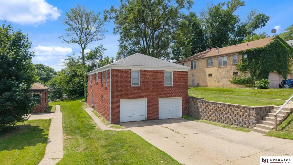 5833-5835 Lafayette Avenue, Omaha, NE 68132 - #1