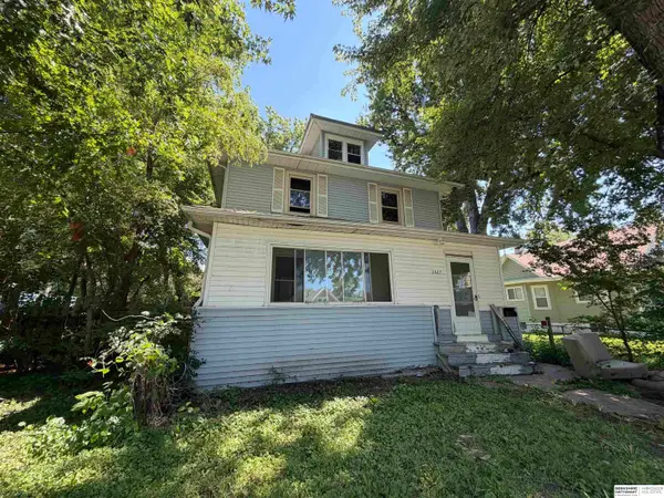 2427 Ellison Avenue, Omaha, NE 68111-0000