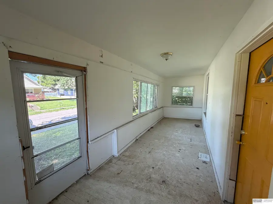 2427 Ellison Avenue, Omaha, NE 68111-0000 - #3