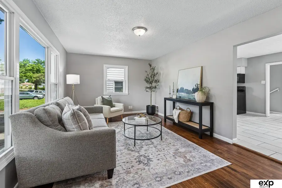 6325 N 37th Street, Omaha, NE 68111 - #3