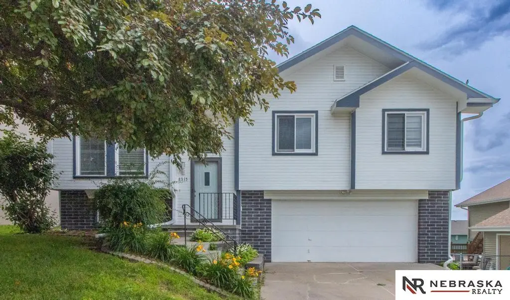 8315 Girard Street, Omaha, NE 68122 - #1