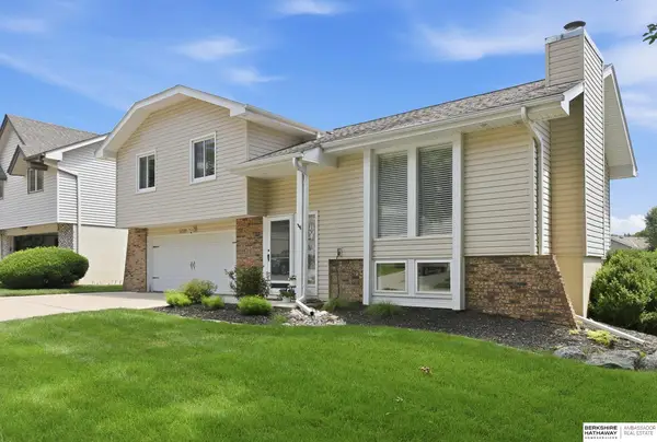 5709 N 115th Circle, Omaha, NE 68164