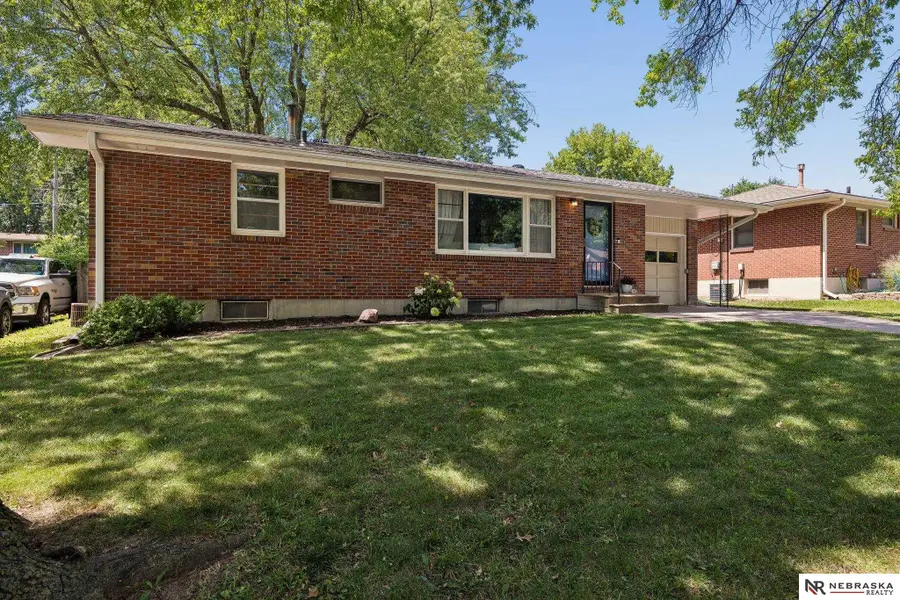501 Skyway Road, Lincoln, NE 68505 - #2