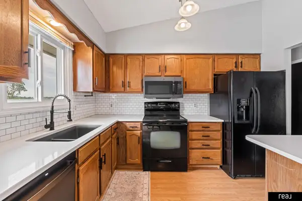 13417 Chandler Street, Omaha, NE 68136