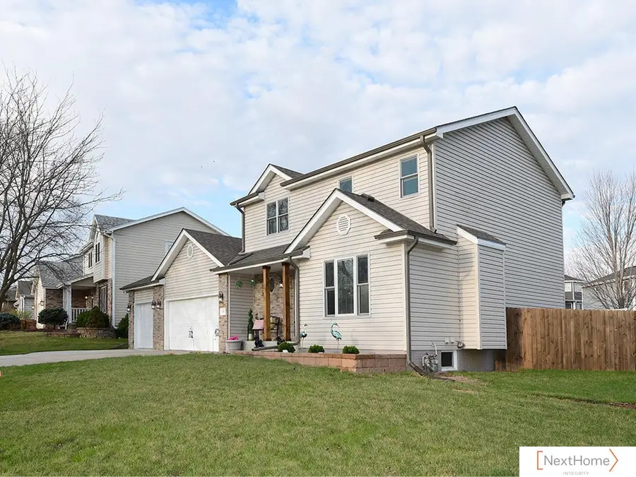 7201 Canyon Road, Lincoln, NE 68516 - #3