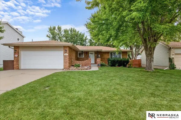 524 Sailside Drive, Lincoln, NE 68528