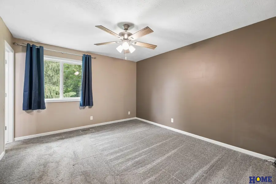 5312 London Road, Lincoln, NE 68516 - #3