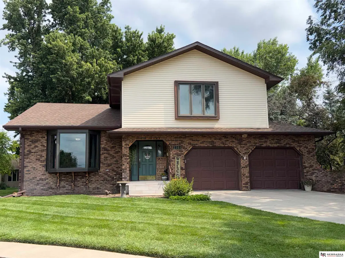 2304 High Street, Beatrice, NE 68310 - #1