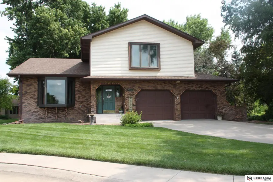 2304 High Street, Beatrice, NE 68310 - #3