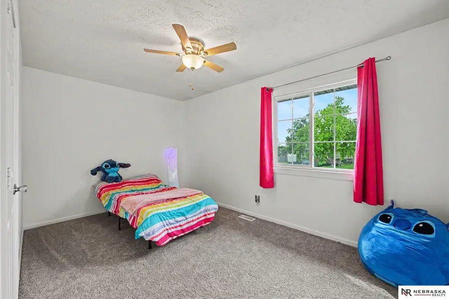 21208 Palomino Road, Elkhorn, NE 68022 - #2
