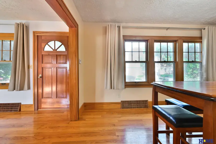 241 N 31st Street, Lincoln, NE 68503 - #3