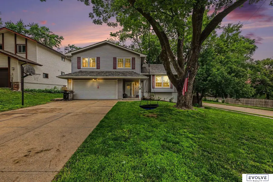 3302 Daniell Street, Bellevue, NE 68123 - #2