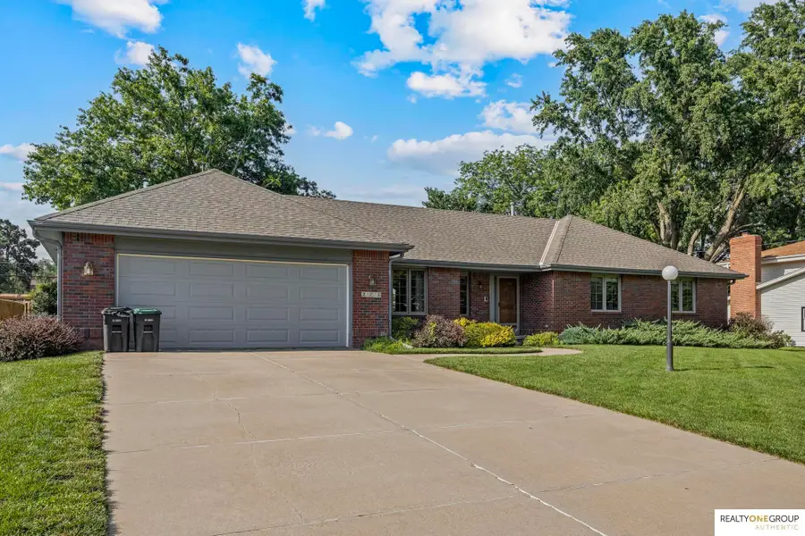 21716 Greenlawn Road, Omaha, NE 68022-1905 - #2