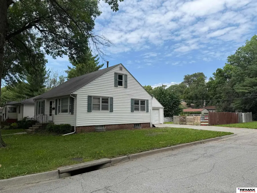 4146 Y Street, Lincoln, NE 68503 - #3