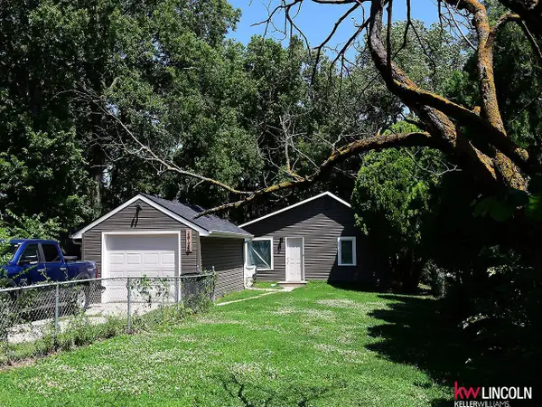 2725 S 17th Street, Lincoln, NE 68502