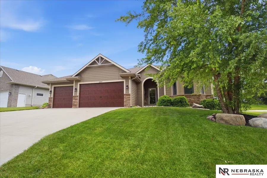 3309 Davy Jones Drive, Plattsmouth, NE 68048 - #3