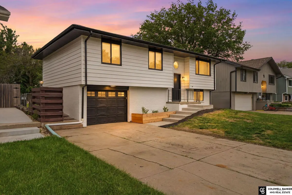 1510 W Sewell Street, Lincoln, NE 68522 - #1