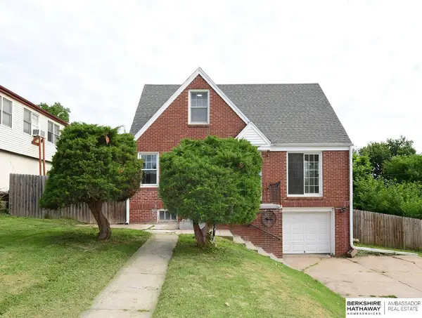 3110 Young Street, Omaha, NE 68112