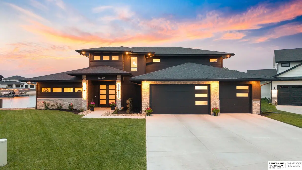 28502 Jessie Circle, Valley, NE 68064 - #1