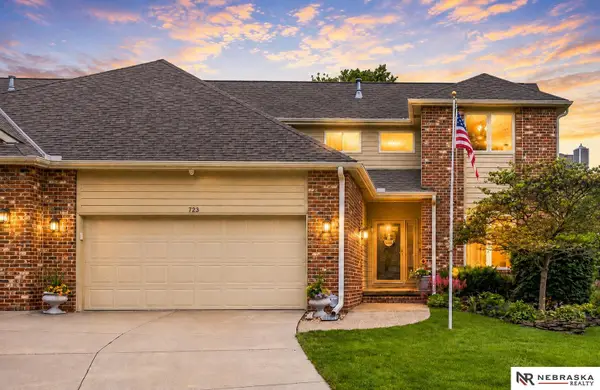 723 Lancashire Court, Lincoln, NE 68510