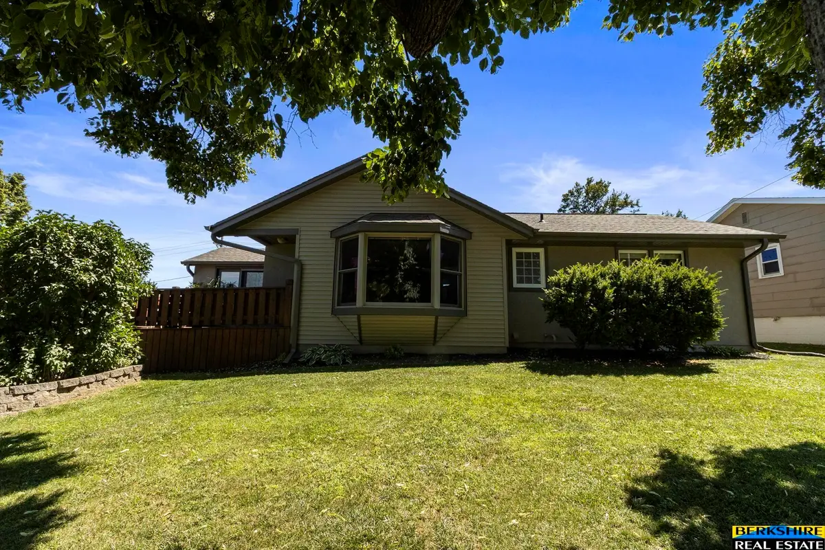 7727 Main Street, Ralston, NE 68127 - #1