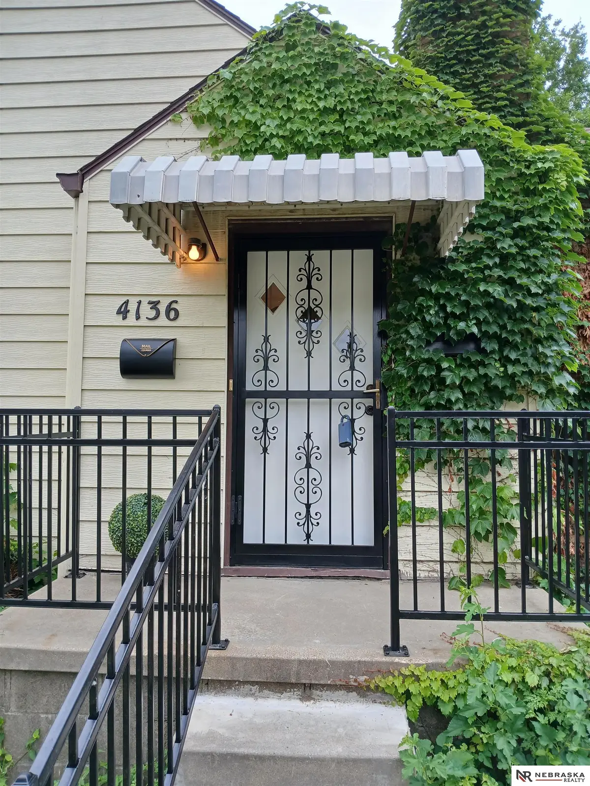 4136 S 39 Avenue, Omaha, NE 68107 - #1