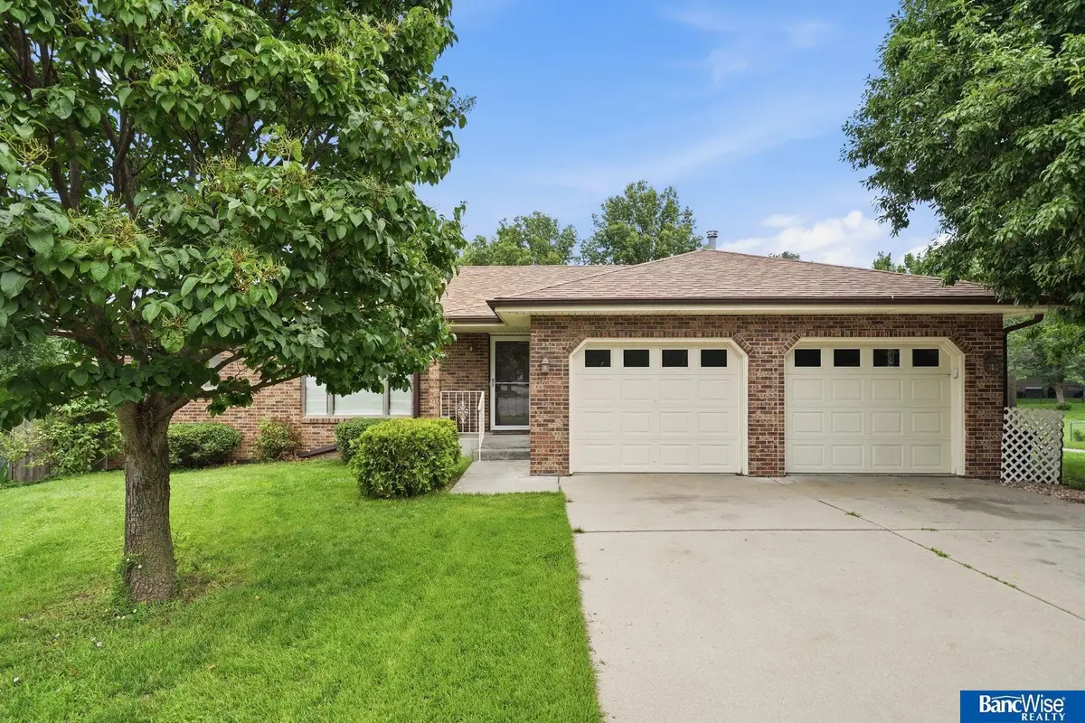 5601 Elk Circle, Lincoln, NE 68516 - #1