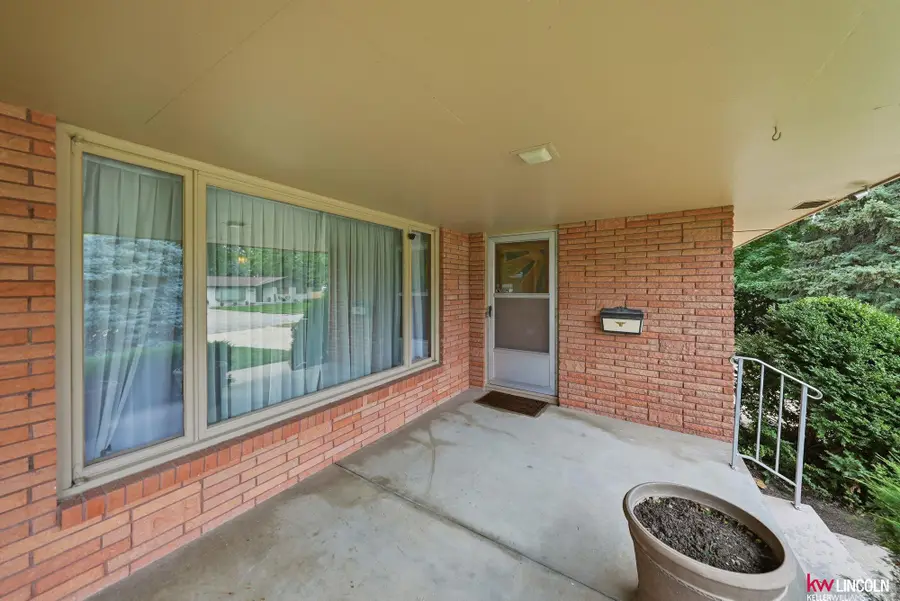 14611 Oak Lane, Waverly, NE 68462 - #3