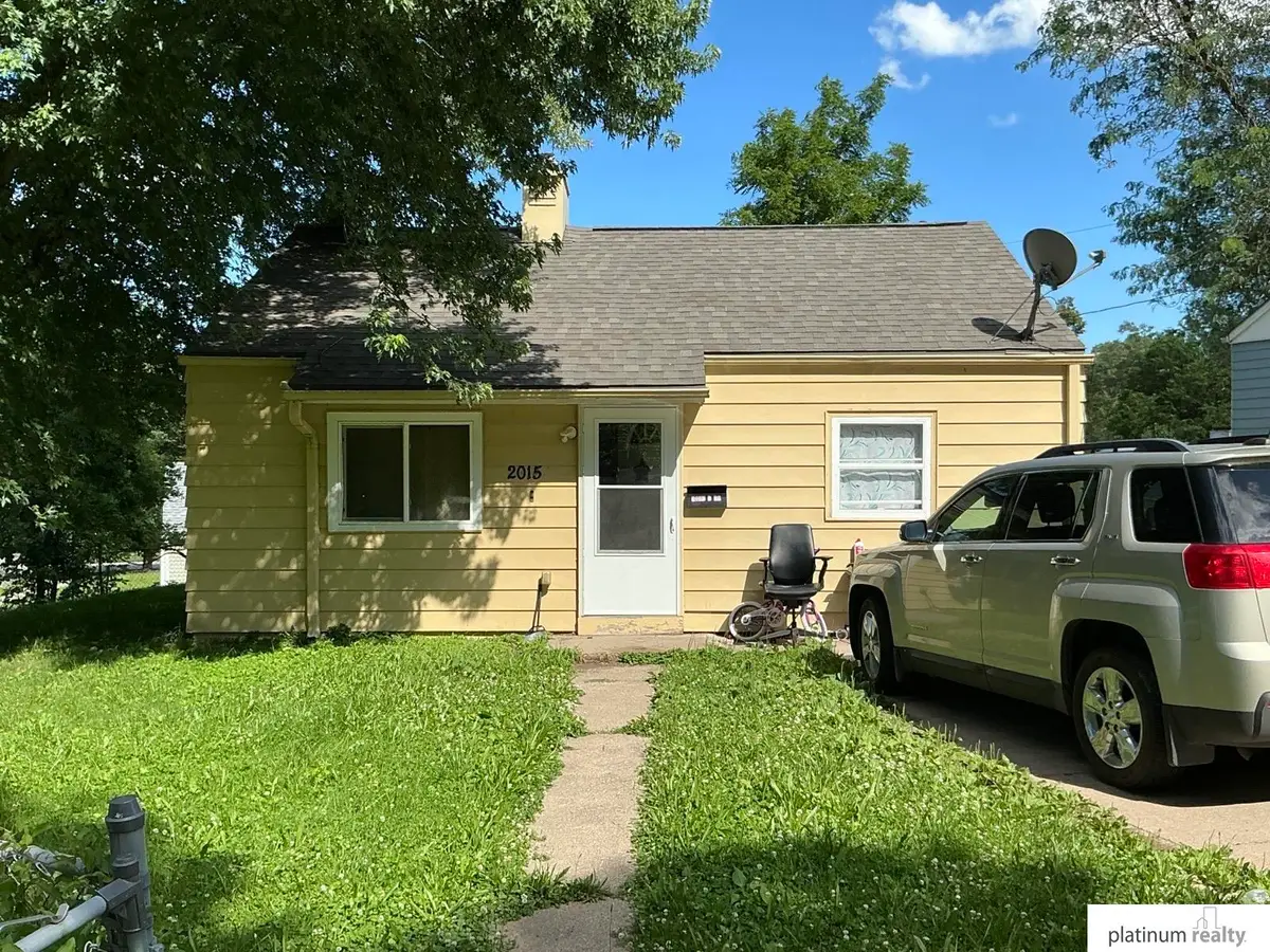 2015 N 37th Street, Omaha, NE 68111 - #1