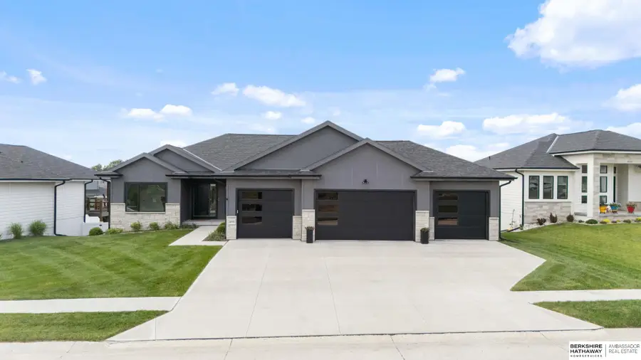 20958 Polk Street, Elkhorn, NE 68022 - #3