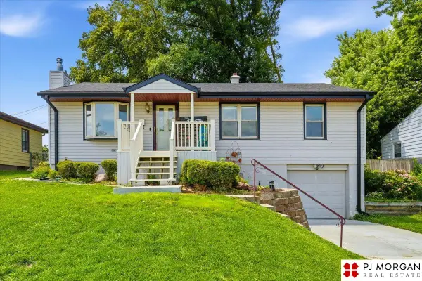 7816 N 34th Street, Omaha, NE 68112