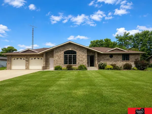345 N Linden Street, Dodge, NE 68633-4055