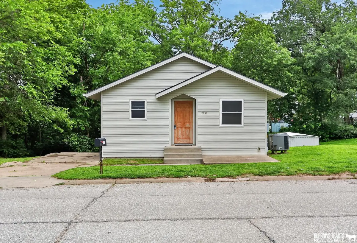 910 9th Avenue, Plattsmouth, NE 68048 - #1