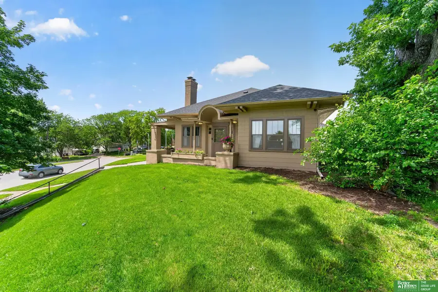 2370 Fontenelle Boulevard, Omaha, NE 68104 - #2