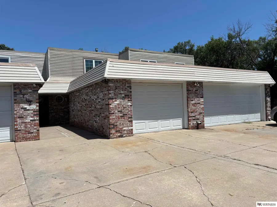 3710 N 40th Street, Lincoln, NE 68504 - #3