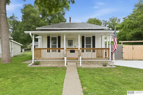 711 E Maple Street, Missouri Valley, IA 51555