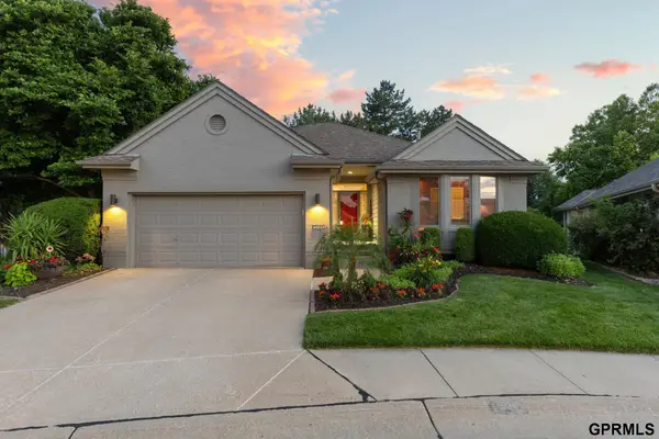 904 N 131 Court, Omaha, NE 68154
