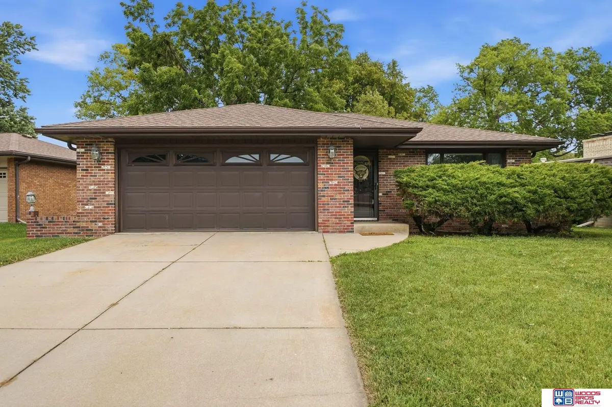 2520 Dorothy Drive, Lincoln, NE 68507 - #1
