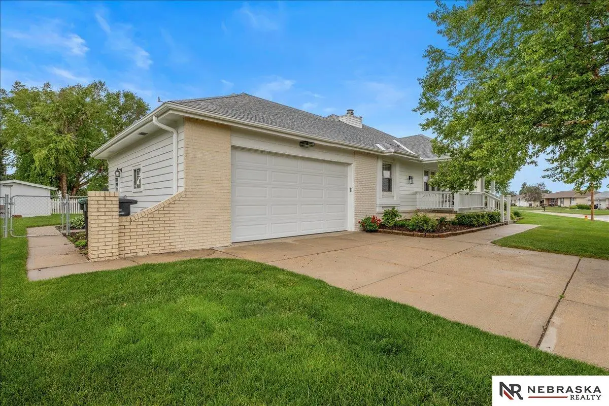 20711 Flavin Street, Omaha, NE 68022 - #1