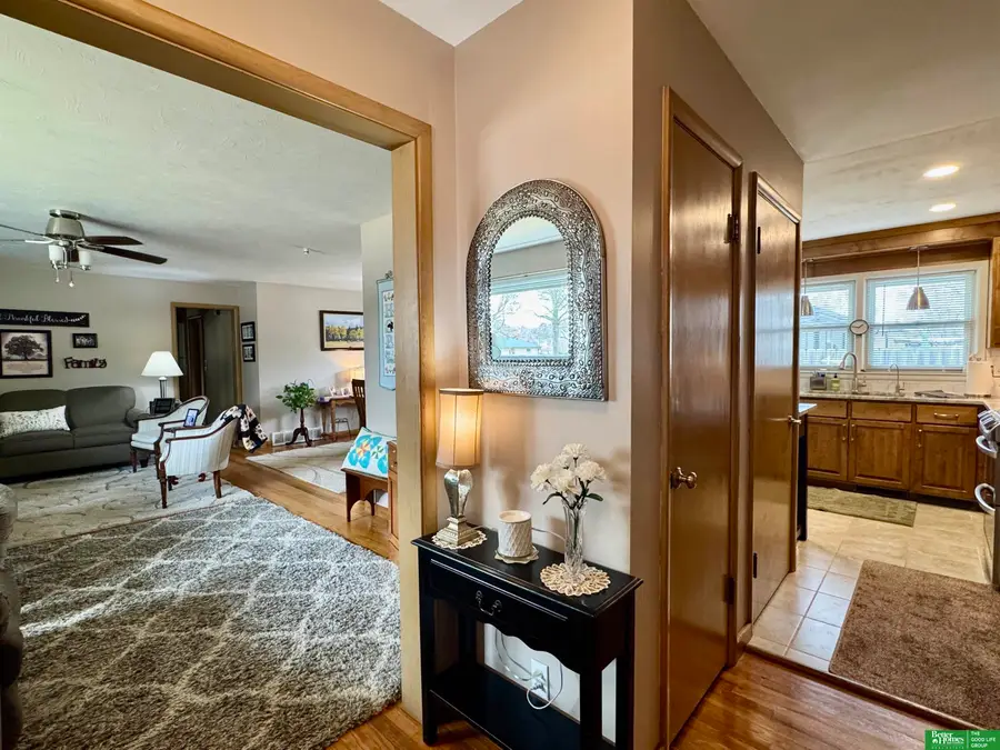 16 Fairview Drive, York, NE 68467-3942 - #2