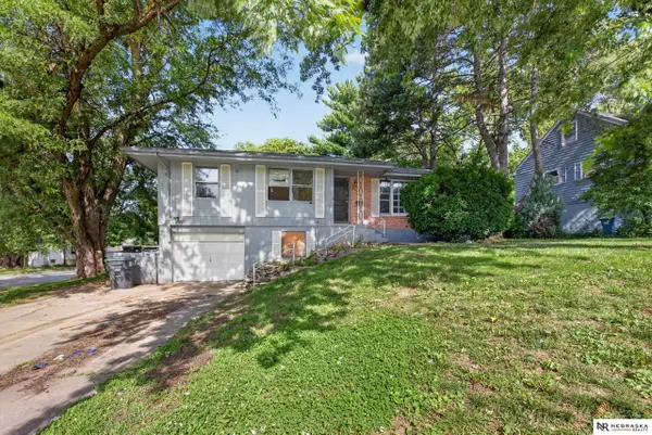 1508 N 94th Street, Omaha, NE 68114