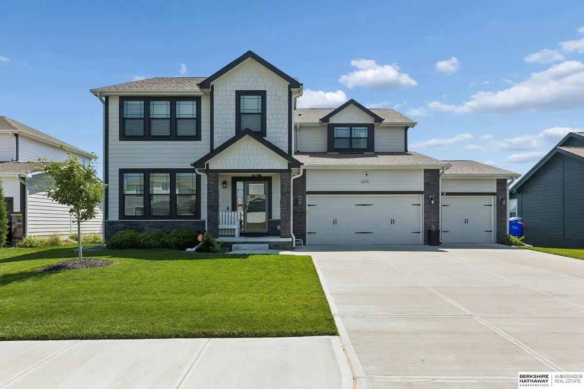 12121 S 209 Avenue, Gretna, NE 68028 - #1
