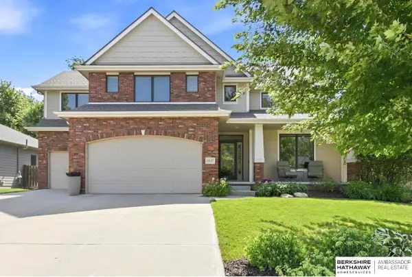1521 S 195th Circle, Omaha, NE 68130