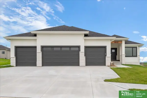 5725 197th Avenue, Elkhorn, NE 68022